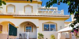 Resale - Terraced house - Orihuela Costa