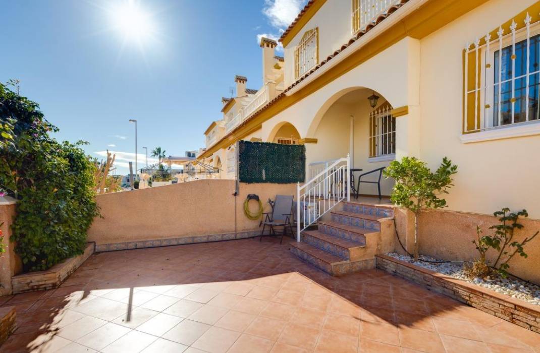 Resale - Terraced house - Orihuela Costa