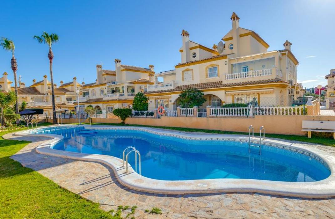 Resale - Terraced house - Orihuela Costa