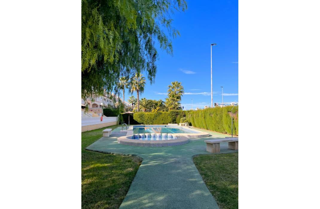 Resale - Terraced house - Torrevieja - 0