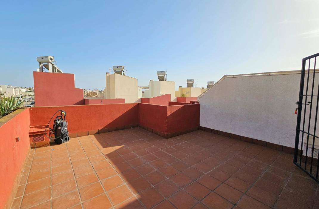 Resale - Terraced house - Torrevieja - Aguas Nuevas