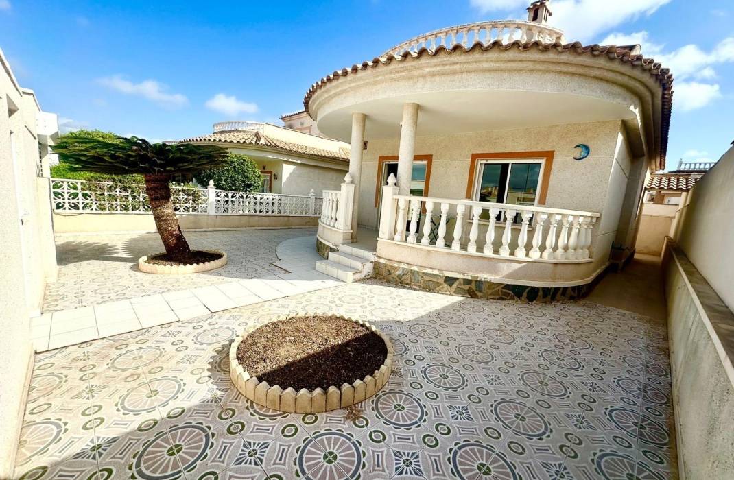 Resale - Terraced house - Torrevieja - Cabo cervera