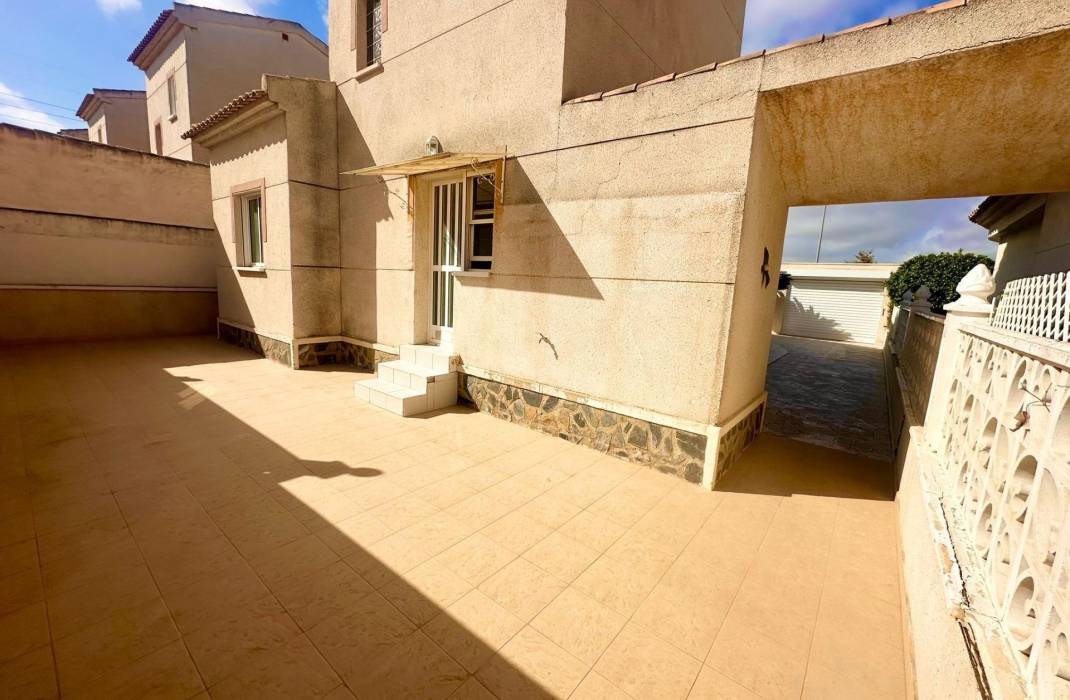 Resale - Terraced house - Torrevieja - Cabo cervera