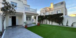 Resale - Terraced house - Torrevieja - Parque las naciones