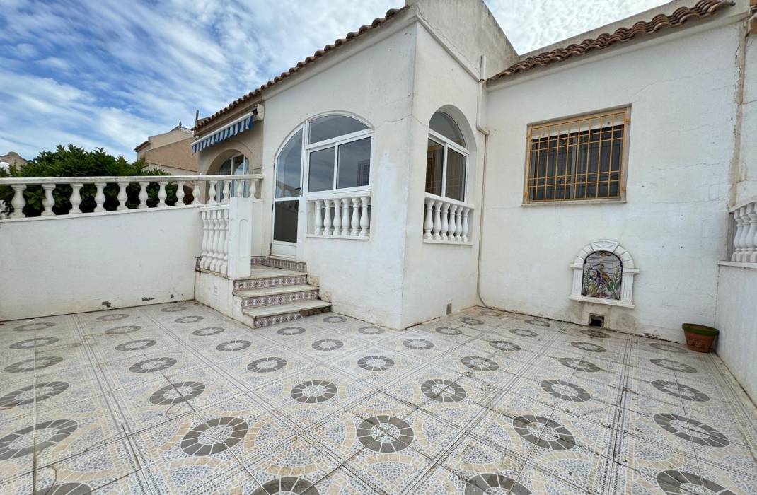 Resale - Terraced house - Torrevieja - Torretas