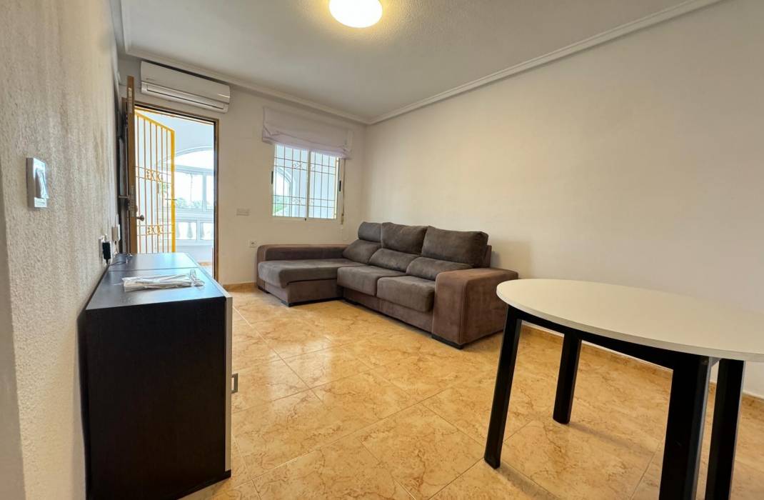 Resale - Terraced house - Torrevieja - Torretas