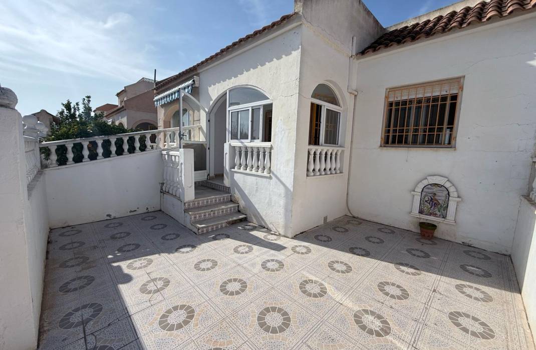 Resale - Terraced house - Torrevieja - Torretas