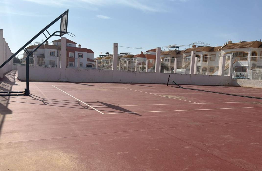 Resale - Terraced house - Torrevieja - Torretas