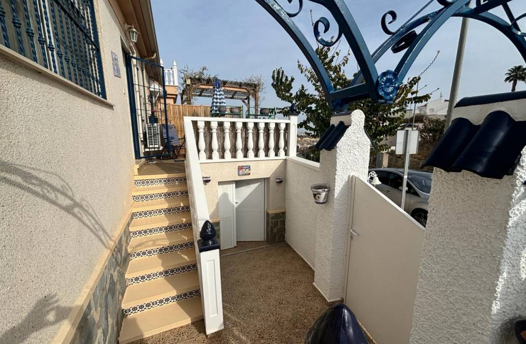 Resale - Townhouse - Ciudad Quesada