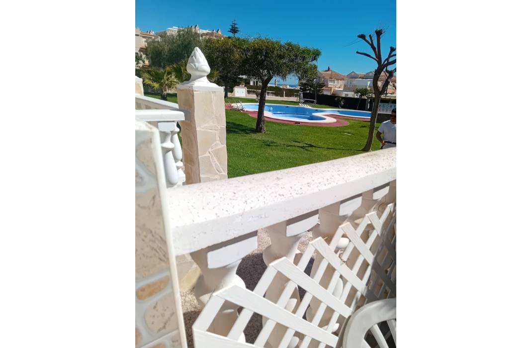 Resale - Townhouse - La Mata