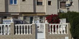 Resale - Townhouse - La Mata