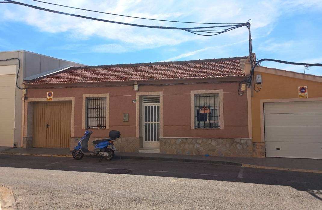 Resale - Townhouse - Los Montesinos