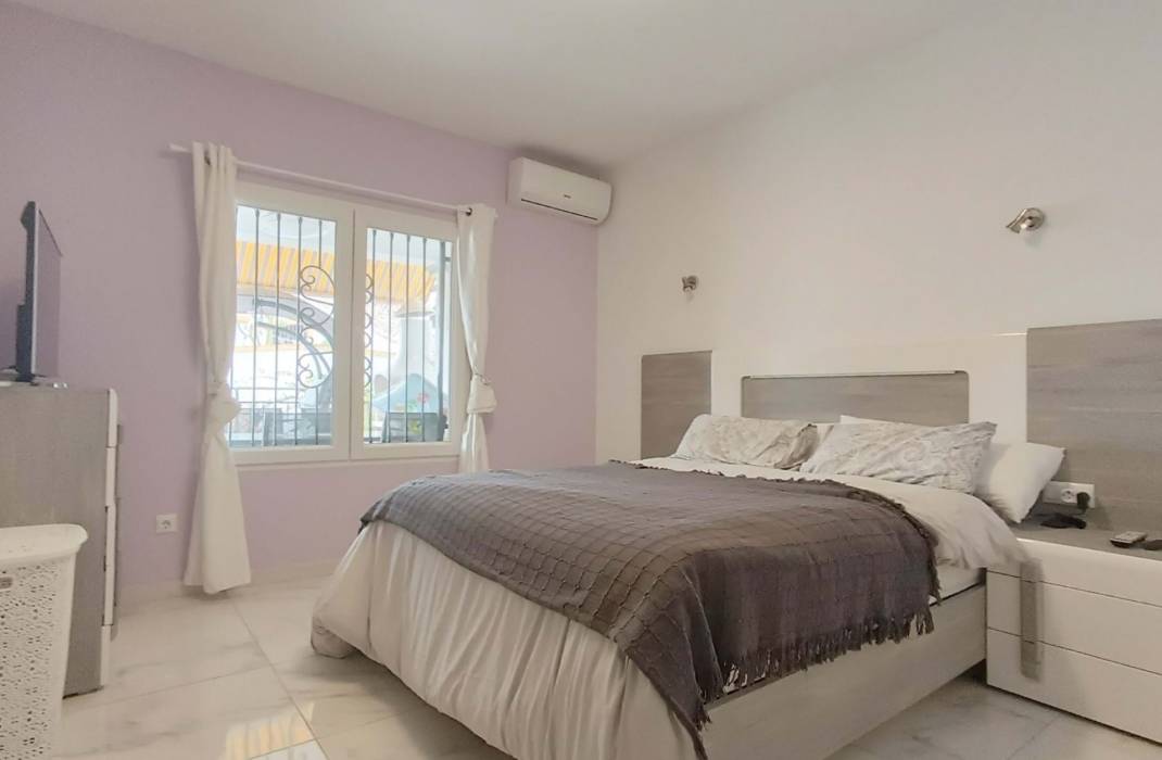 Resale - Townhouse - Orihuela Costa - Villamartin