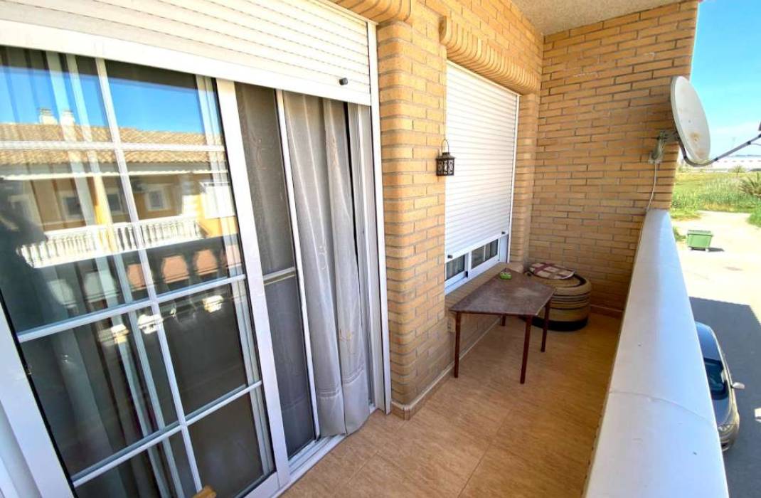 Resale - Townhouse - San Isidro