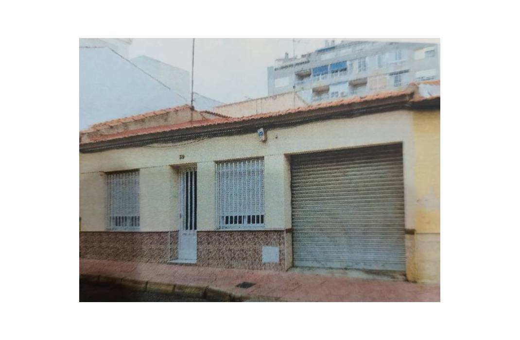 Resale - Townhouse - Torrevieja - 0