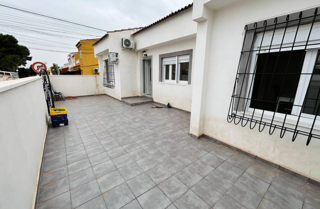 Resale - Townhouse - Torrevieja - San Luis