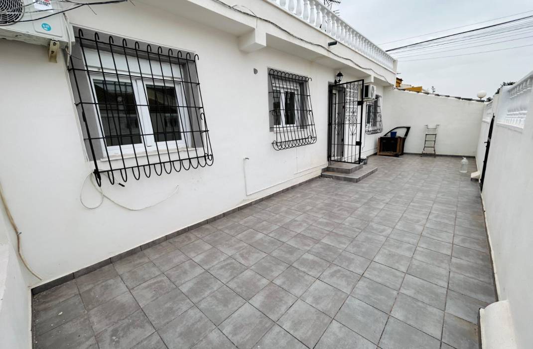 Resale - Townhouse - Torrevieja - San Luis