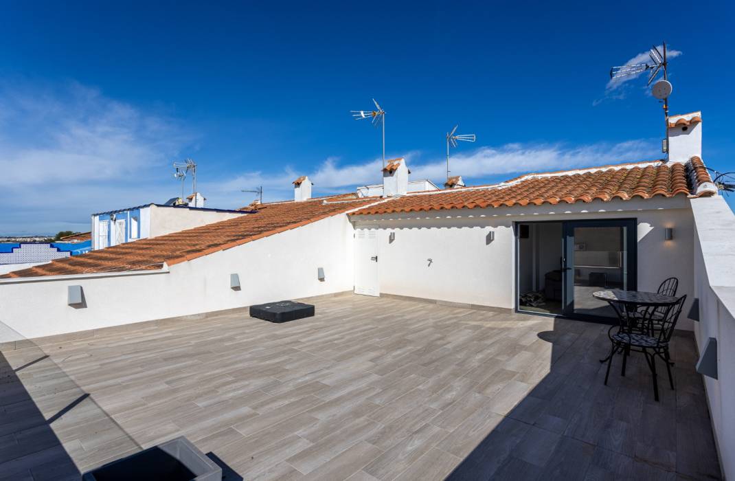 Resale - Townhouse - Torrevieja - Urbanización San Luis