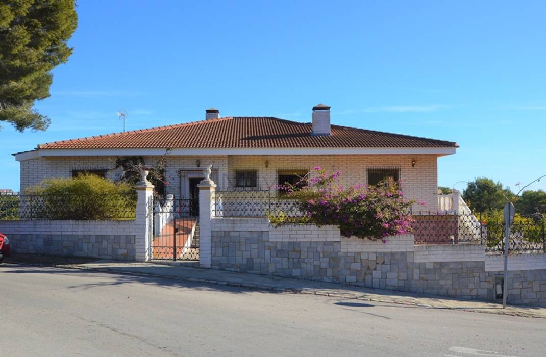 Resale - Villa - Campoamor