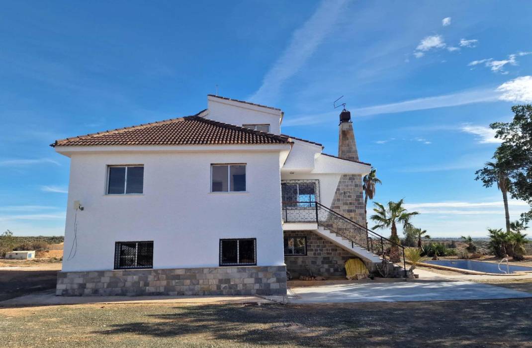 Resale - Villa - Cieza