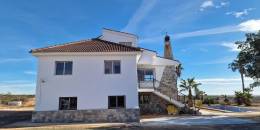 Resale - Villa - Cieza