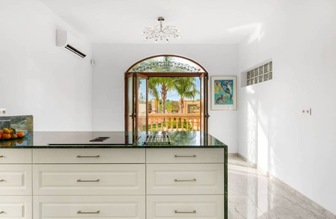 Resale - Villa - Daya Vieja