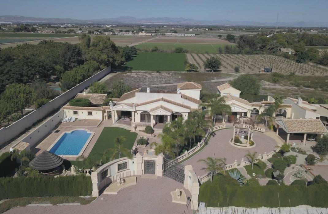 Resale - Villa - Daya Vieja