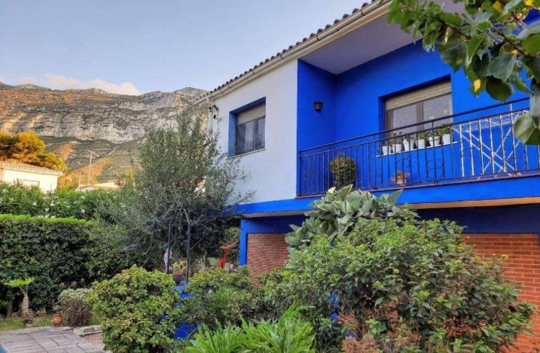 Resale - Villa - Denia - El montgo