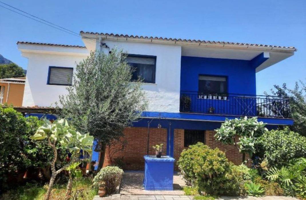 Resale - Villa - Denia - El montgo