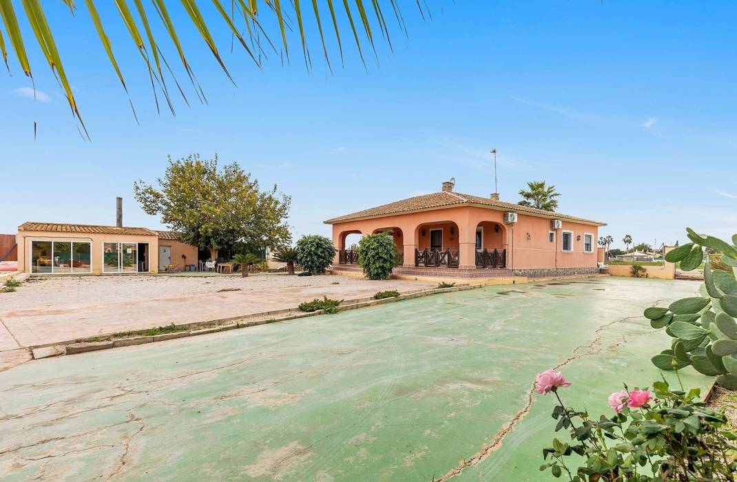 Resale - Villa - Dolores - Comunidad valenciana