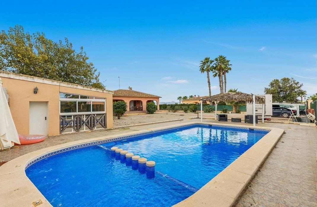 Resale - Villa - Dolores - Comunidad valenciana