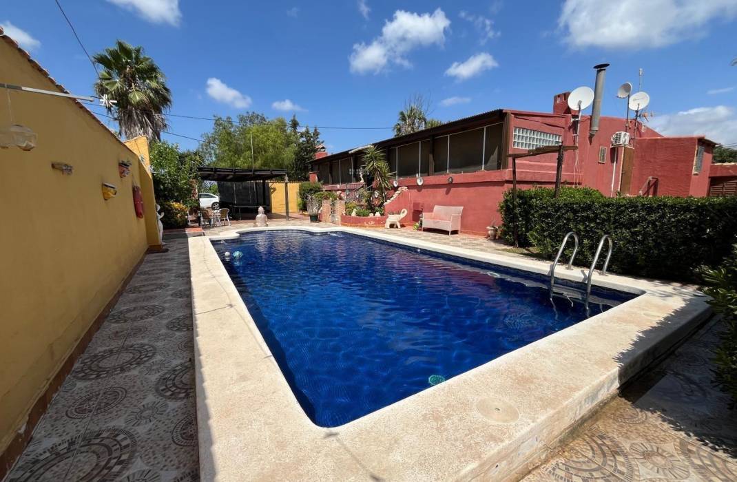 Resale - Villa - Dolores - Comunidad valenciana