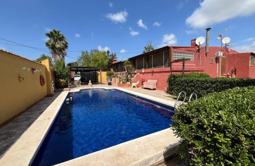 Resale - Villa - Dolores - Comunidad valenciana