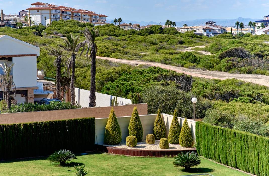 Resale - Villa - La Mata