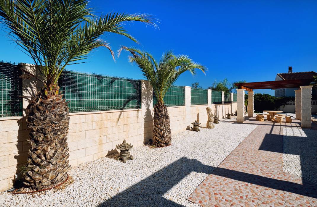 Resale - Villa - La Mata