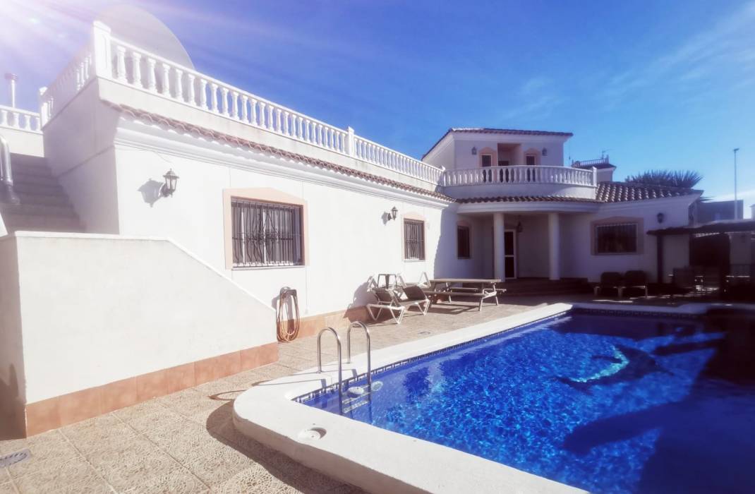 Resale - Villa - Los Alcazares - Town