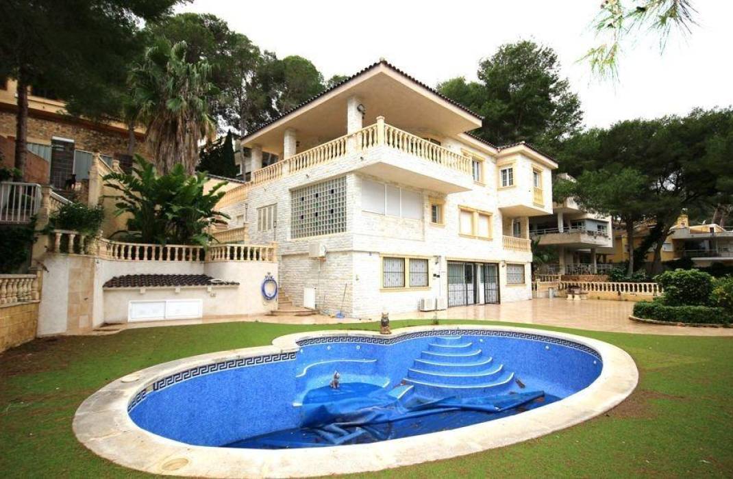 Resale - Villa - Orihuela Costa - Altos de Campoamor