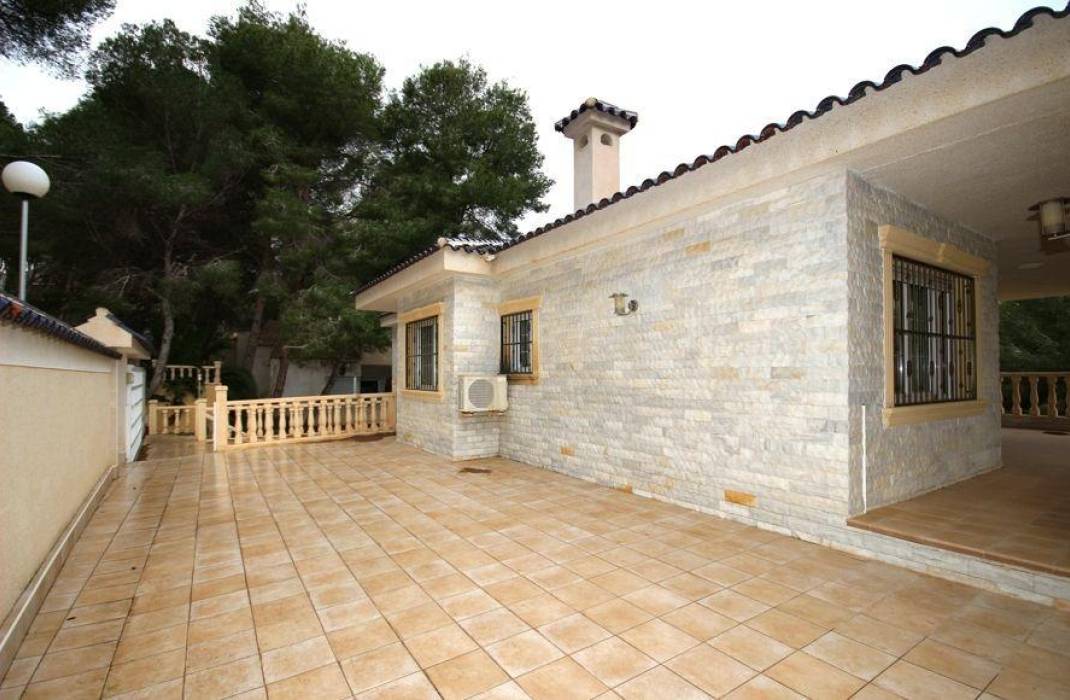 Resale - Villa - Orihuela Costa - Altos de Campoamor