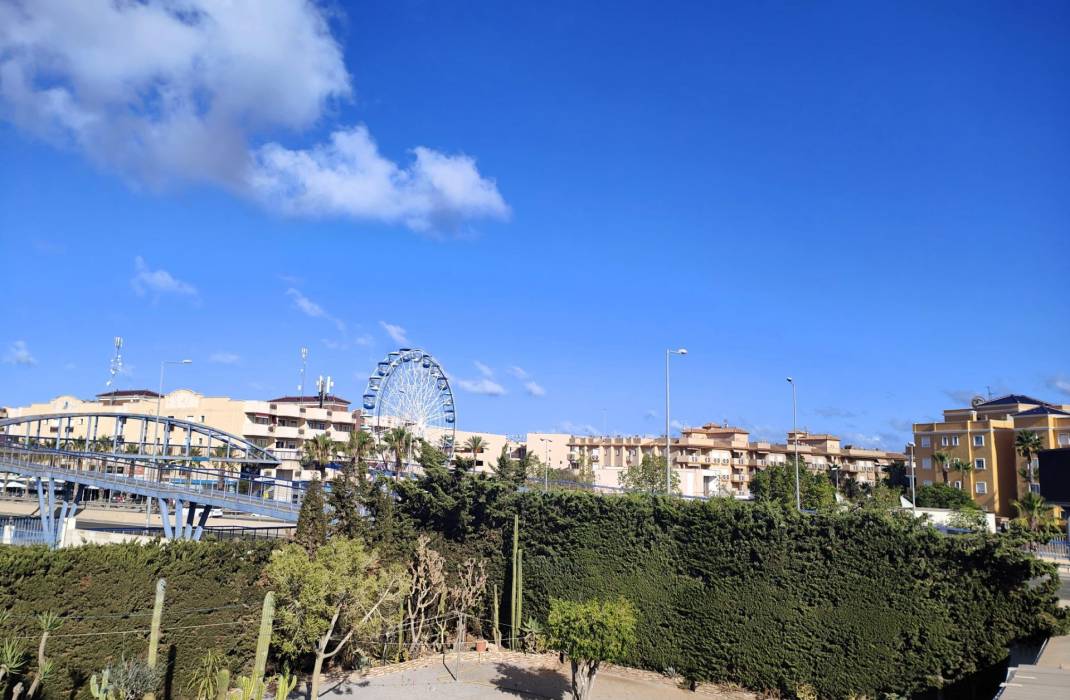 Resale - Villa - Orihuela Costa - Campoamor