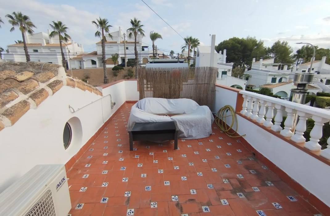 Resale - Villa - Orihuela Costa - Las Filipinas