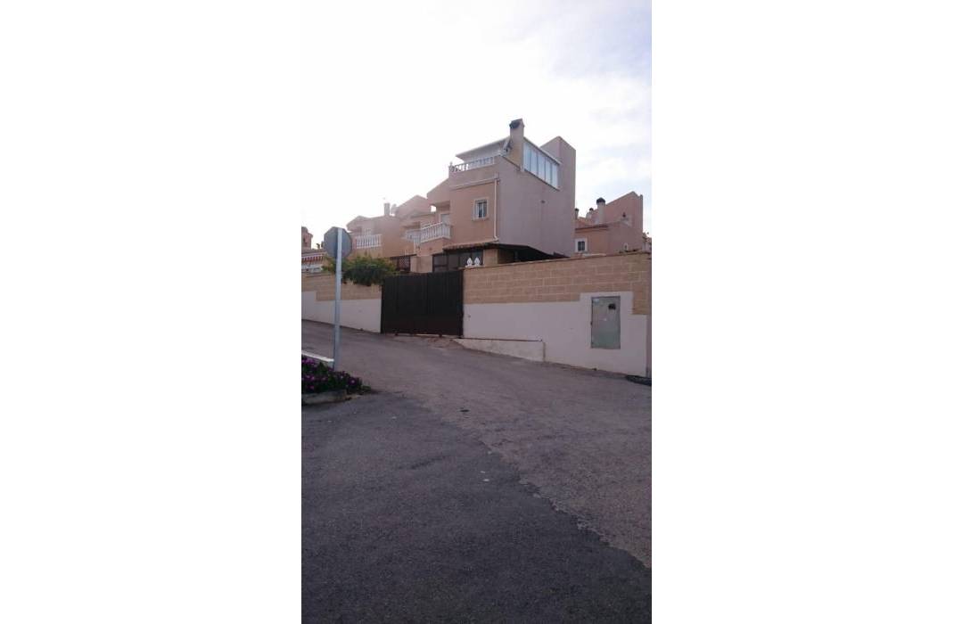 Resale - Villa - Orihuela Costa - Las Filipinas