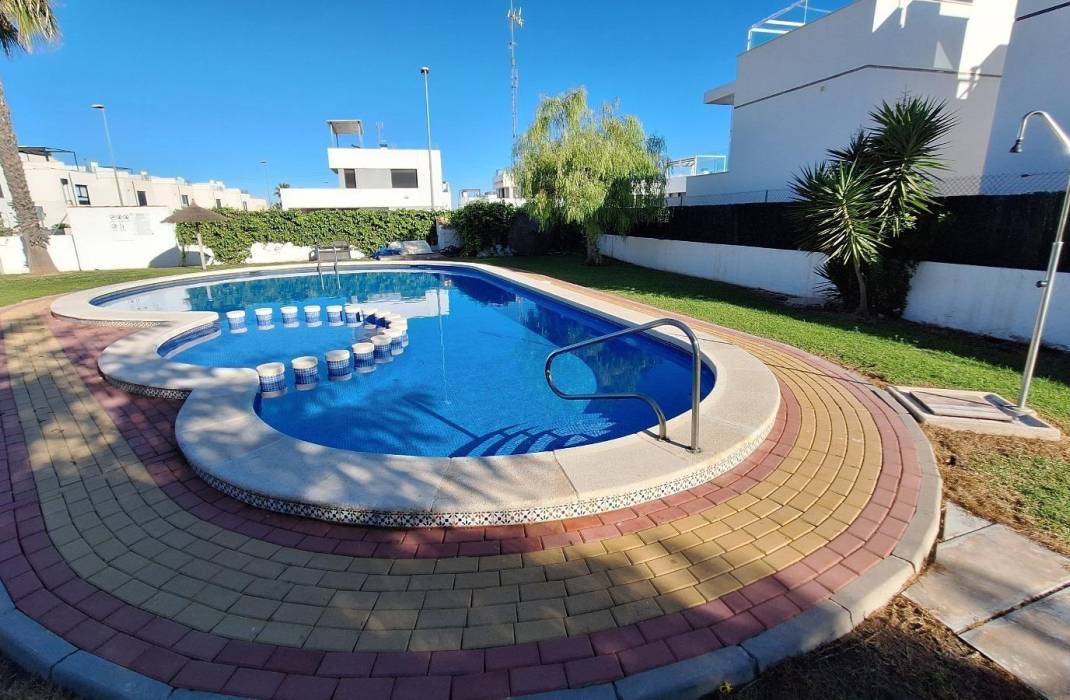 Resale - Villa - Orihuela Costa - Lomas de Cabo Roig-Los Dolses