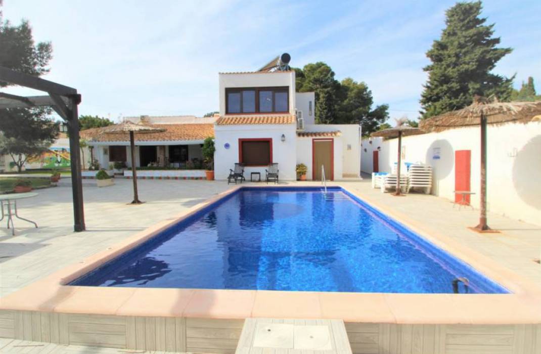 Resale - Villa - Orihuela Costa - Lomas de Cabo Roig