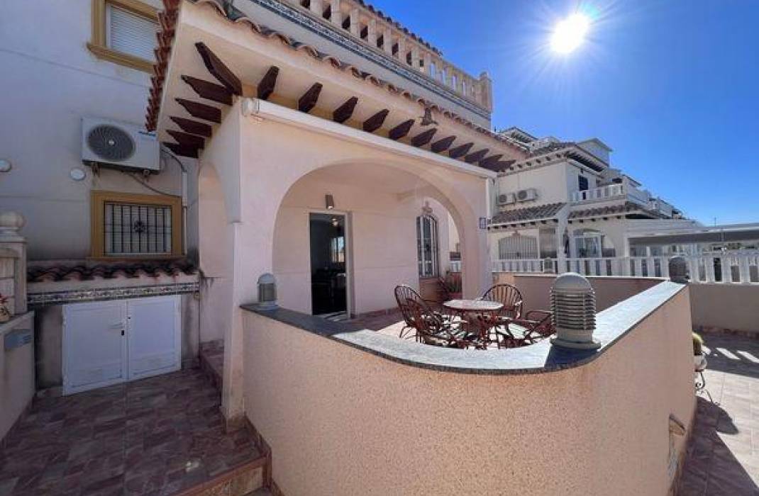 Resale - Villa - Orihuela Costa - Lomas de Cabo Roig