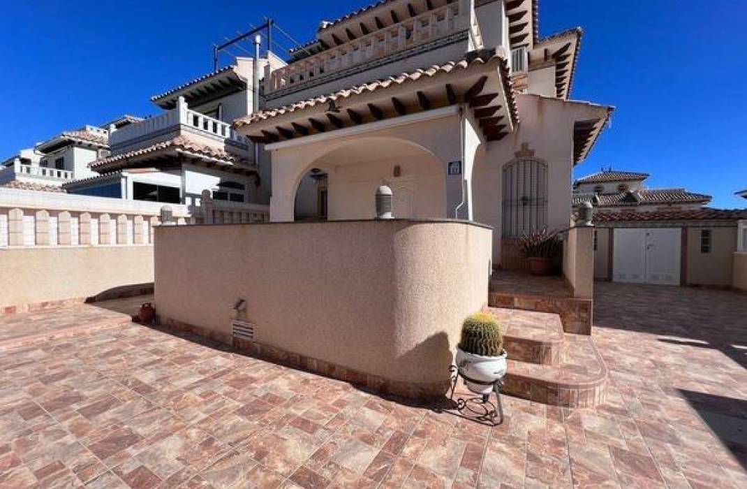 Resale - Villa - Orihuela Costa - Lomas de Cabo Roig