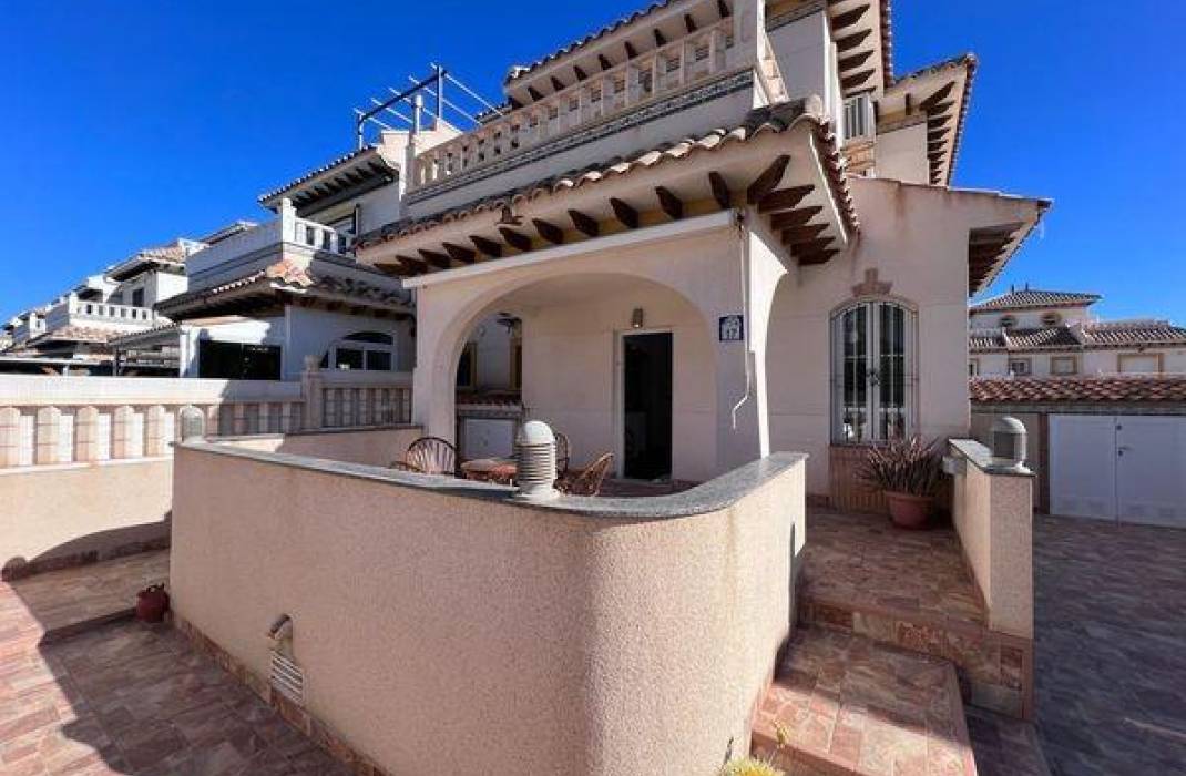 Resale - Villa - Orihuela Costa - Lomas de Cabo Roig