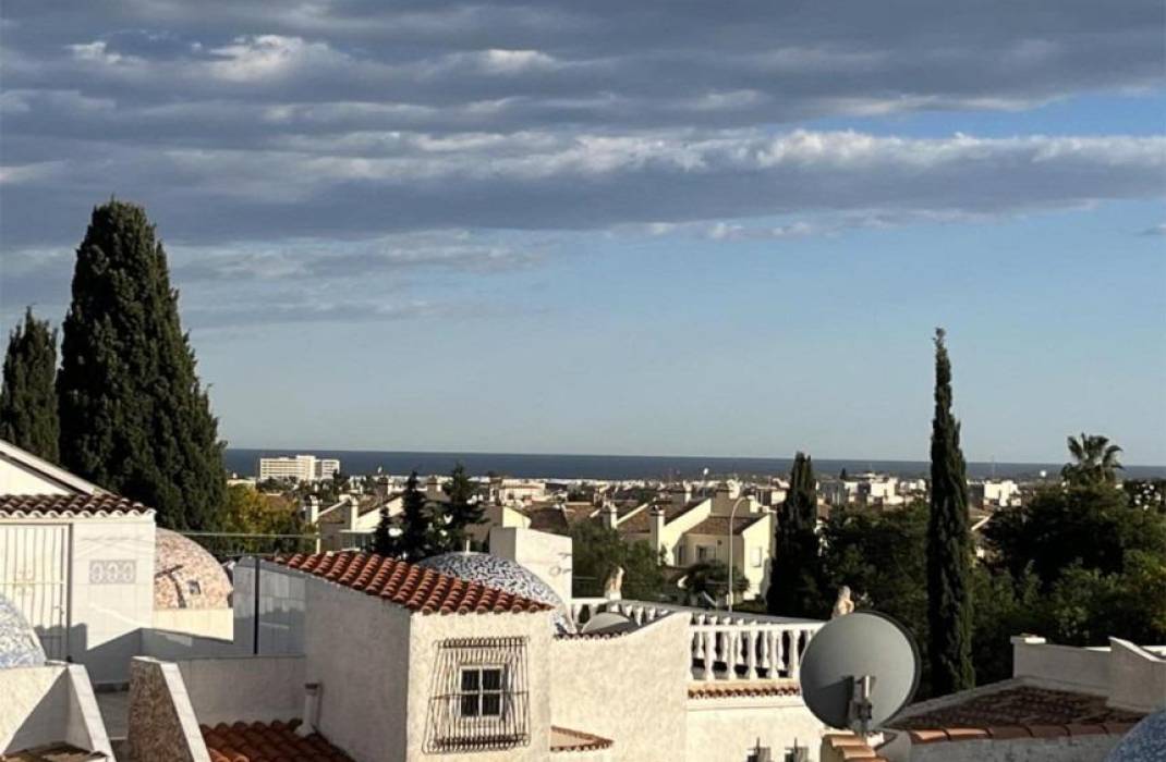 Resale - Villa - Orihuela Costa - Los Almendros-La Florida