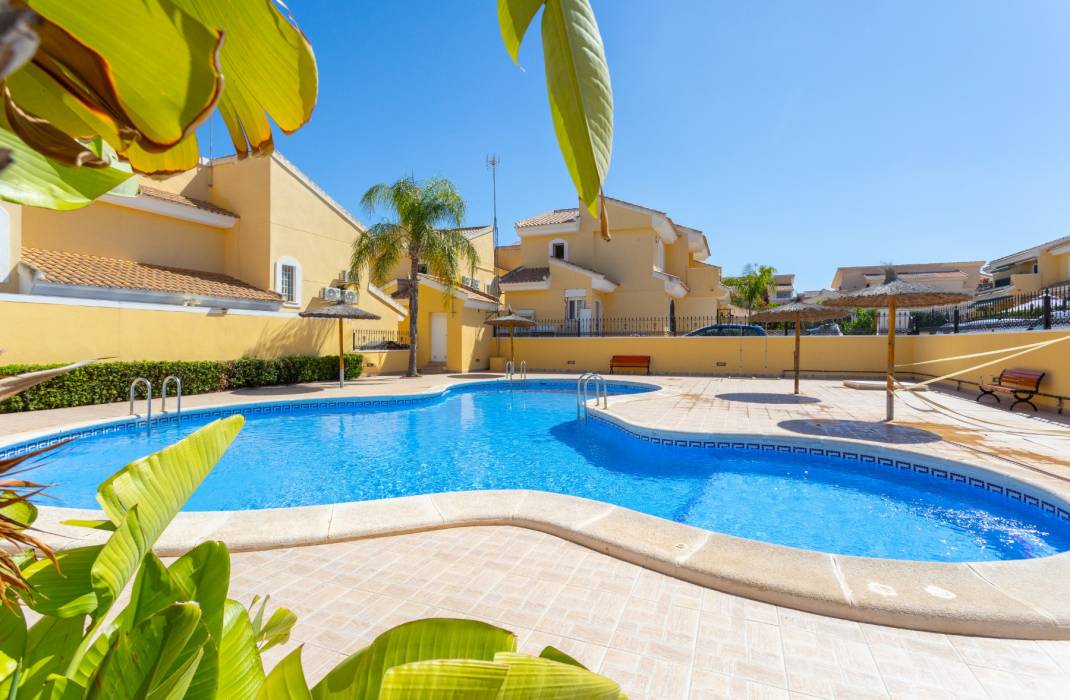 Resale - Villa - Orihuela Costa - Los Dolses