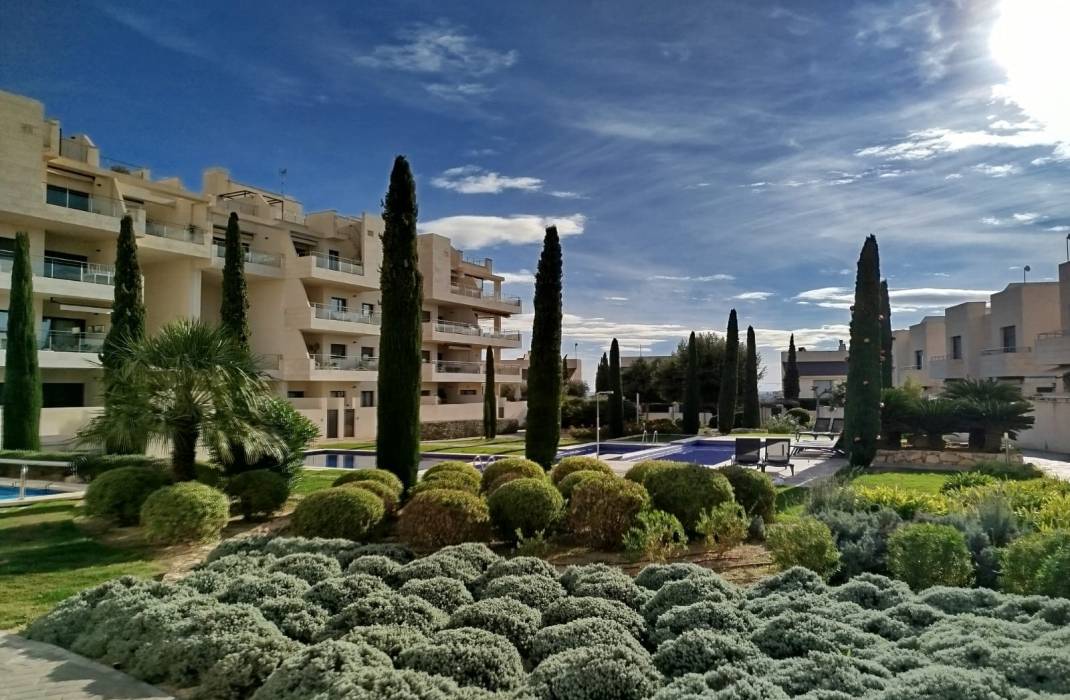 Resale - Villa - Orihuela Costa - Los Dolses