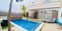 Resale - Villa - Orihuela Costa - Montezenia